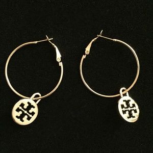 ✅🆕 TORY BURCH CHARM GOLD HOOP EARRINGS